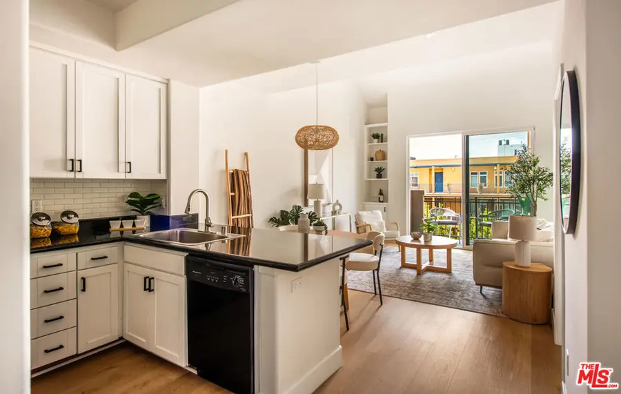 4060 Glencoe Avenue #302, Marina Del Rey, CA 90292 - #2