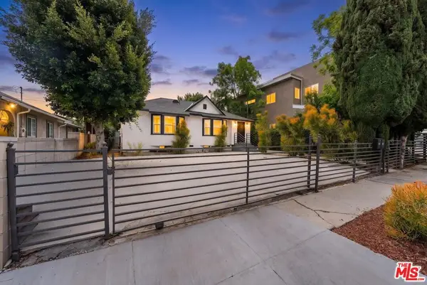 408 N La Fayette Park Place, Los Angeles, CA 90026