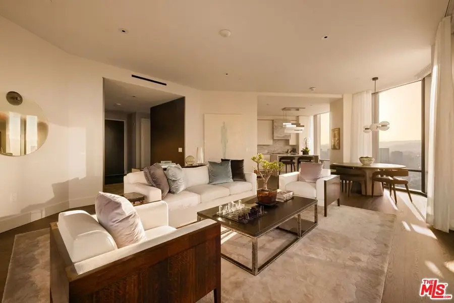 211 W Elm Court #28C, Los Angeles, CA 90067 - #3