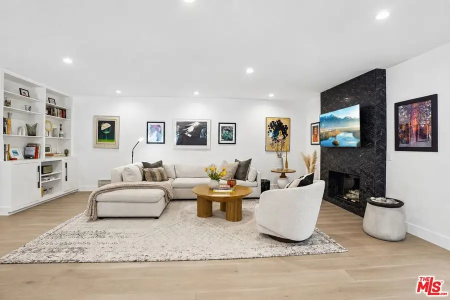 446 San Vicente Boulevard #202, Santa Monica, CA 90402 - #3