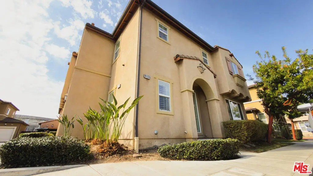 9135 S Cullen Way, Inglewood, CA 90305 - #1