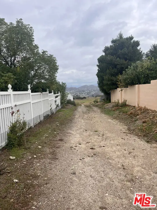 0 Alta Knoll Dr, Santa Clarita, CA 91350 - #1