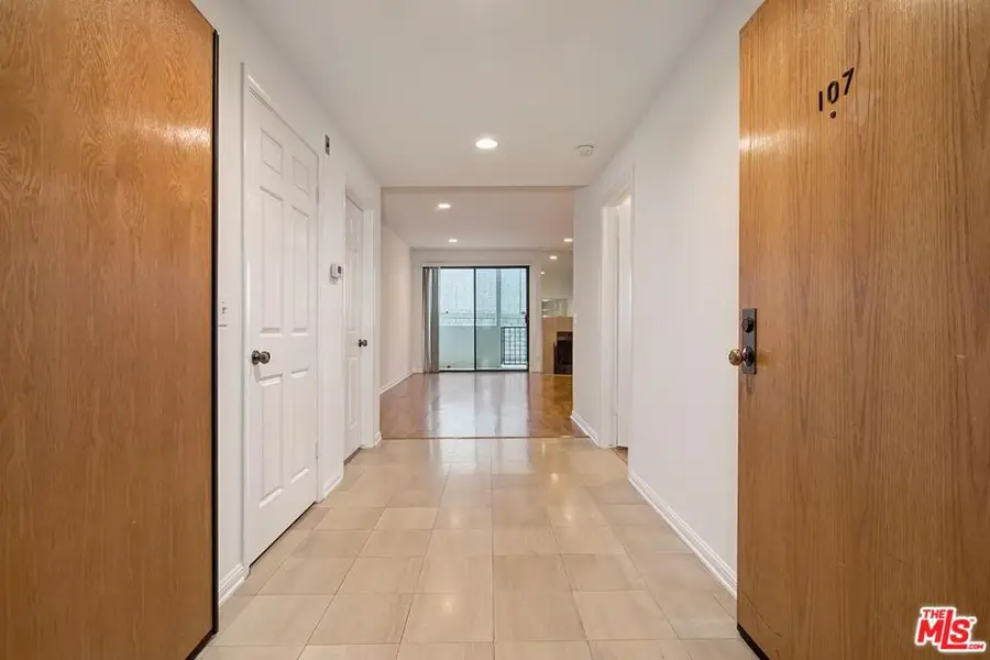 10475 Eastborne Avenue #107, Los Angeles, CA 90024 - #2