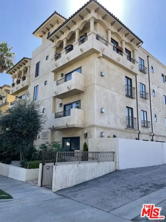 1215 Armacost Avenue #401, Los Angeles, CA 90025