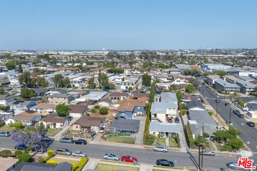 16928 S Berendo Avenue, Gardena, CA 90247 - #2
