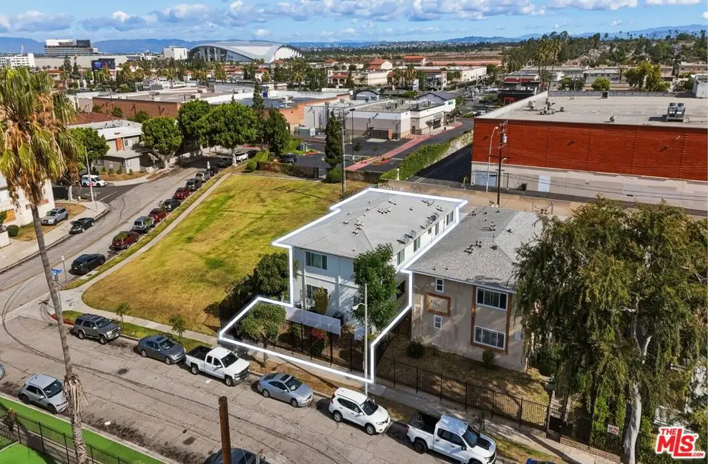 3213 Bartdon Avenue, Inglewood, CA 90303 - #1