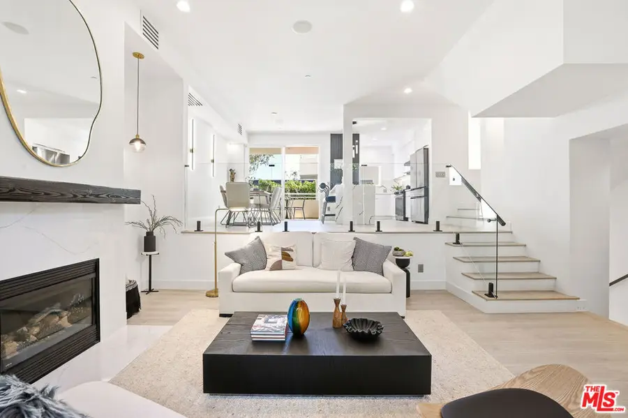 1020 Hilldale Avenue, West Hollywood, CA 90069 - #3
