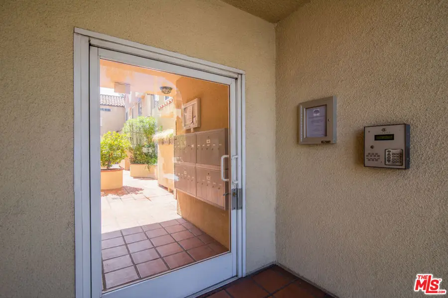 11306 Moorpark Street #20, Studio City, CA 91602 - #2
