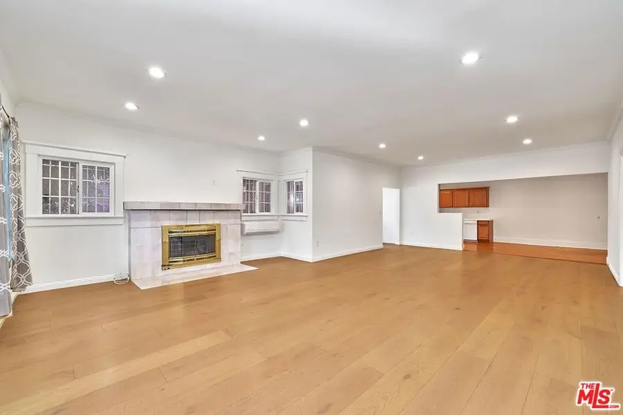 136 N Serrano Avenue, Los Angeles, CA 90004 - #2