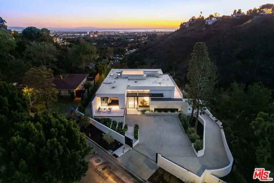 1035 Stradella Road, Los Angeles, CA 90077 - #2