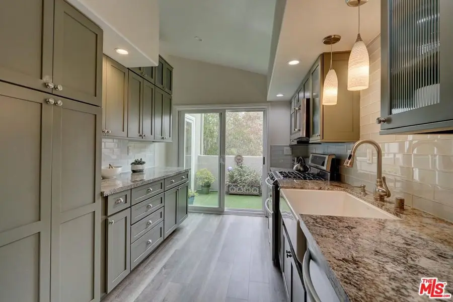 22348 Heritage Pass Place, Chatsworth, CA 91311 - #3