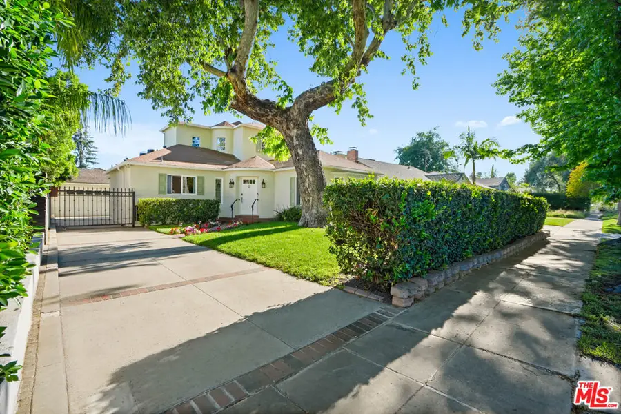 11552 Hesby Street, Valley Village, CA 91601 - #2