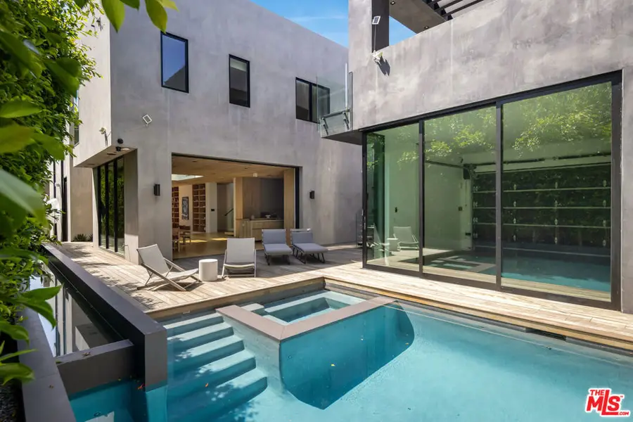 952 N Laurel Avenue, Los Angeles, CA 90046 - #2