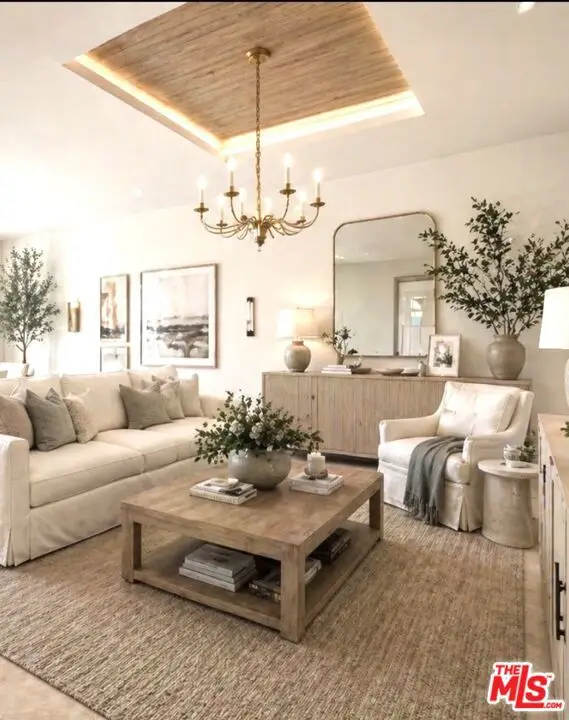 171 N Church Lane #PH10, Los Angeles, CA 90049