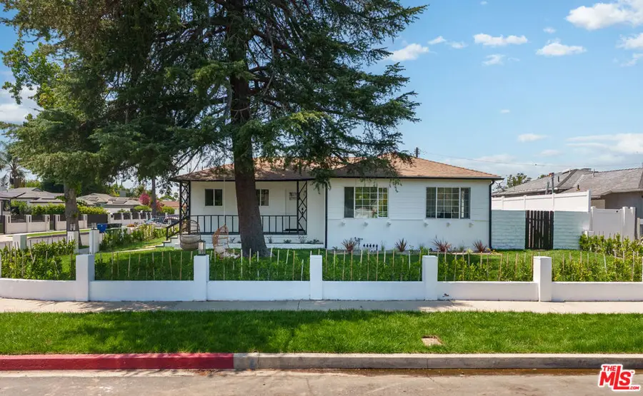 6633 Belmar Avenue, Reseda, CA 91335 - #2