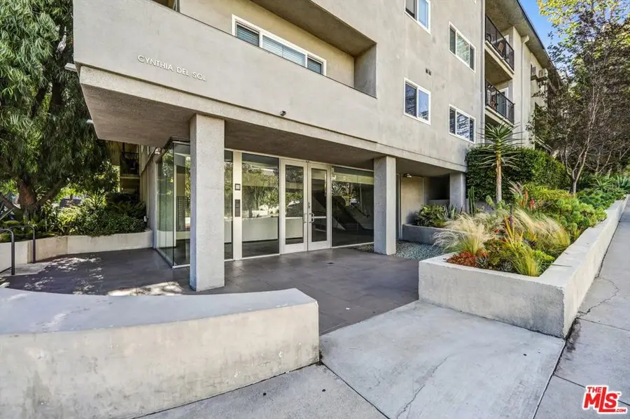 9005 Cynthia Street #102, West Hollywood, CA 90069 - #2