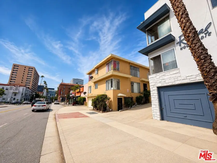 541 S Normandie Avenue, Los Angeles, CA 90020 - #2