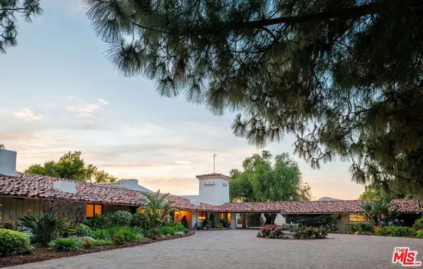 28611 Bamfield Drive, Agoura Hills, CA 91301