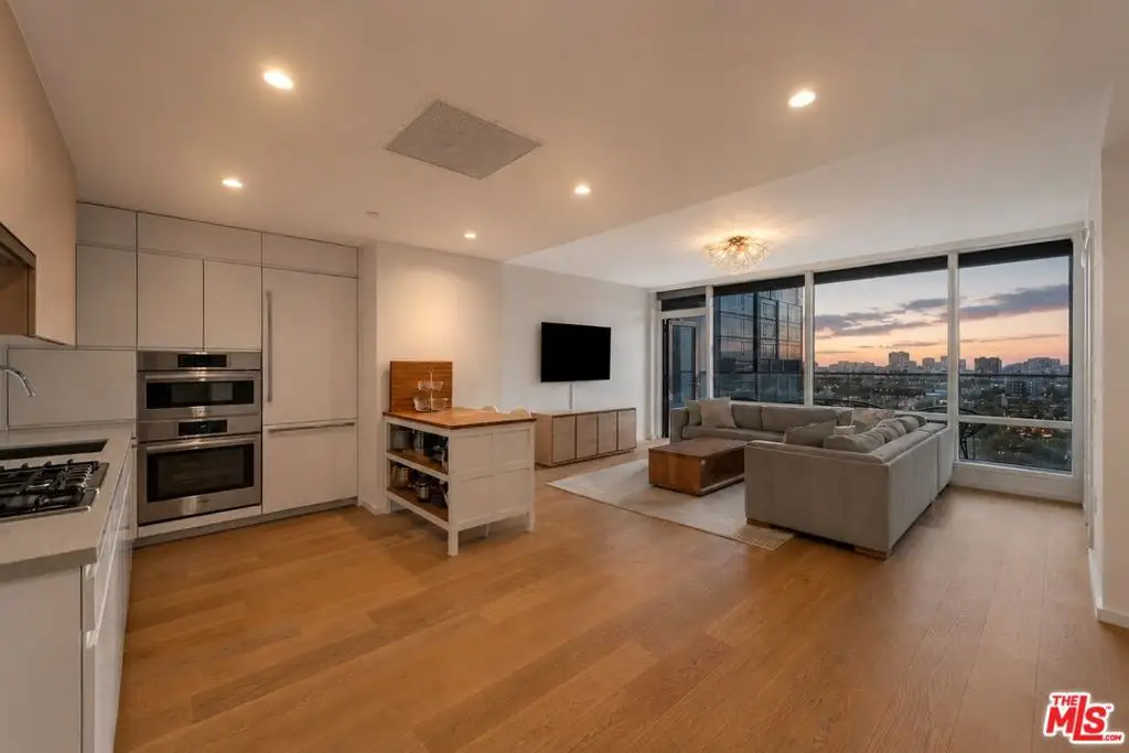 877 Francisco Street #1716, Los Angeles, CA 90017 - #1