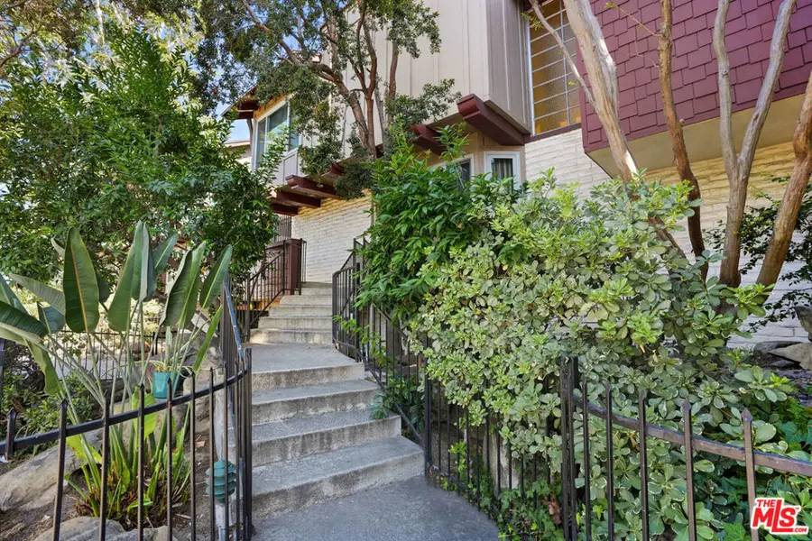 11912 Riverside Drive #12, Valley Village, CA 91607 - #2