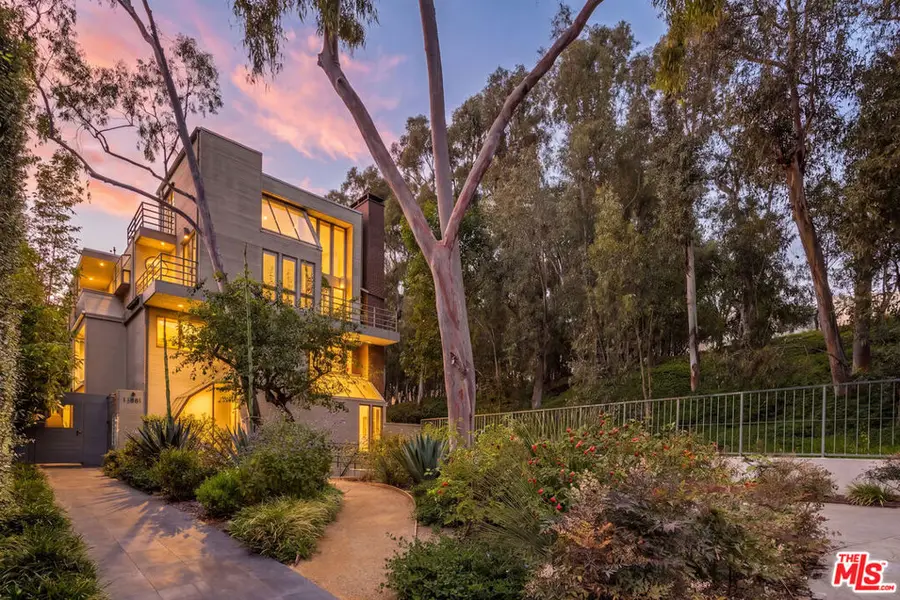 11601 Montana Avenue #PH7, Los Angeles, CA 90049 - #2