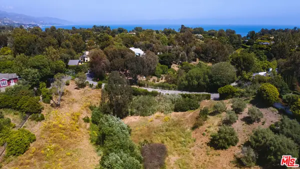 6825 Fernhill Drive, Malibu, CA 90265