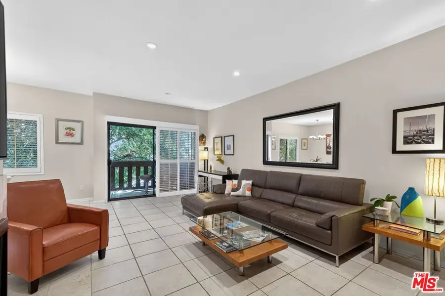 832 Palm Avenue #102, West Hollywood, CA 90069 - #2
