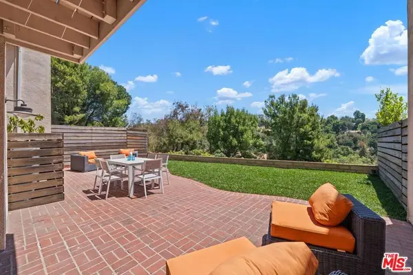 2632 Claray Drive, Los Angeles, CA 90077