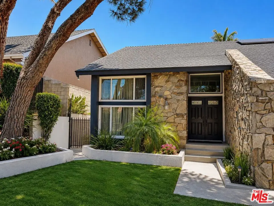 5456 Marjan Avenue, Los Angeles, CA 90056 - #1