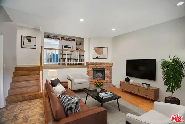 7100 Balboa Boulevard #702, Van Nuys, CA 91406