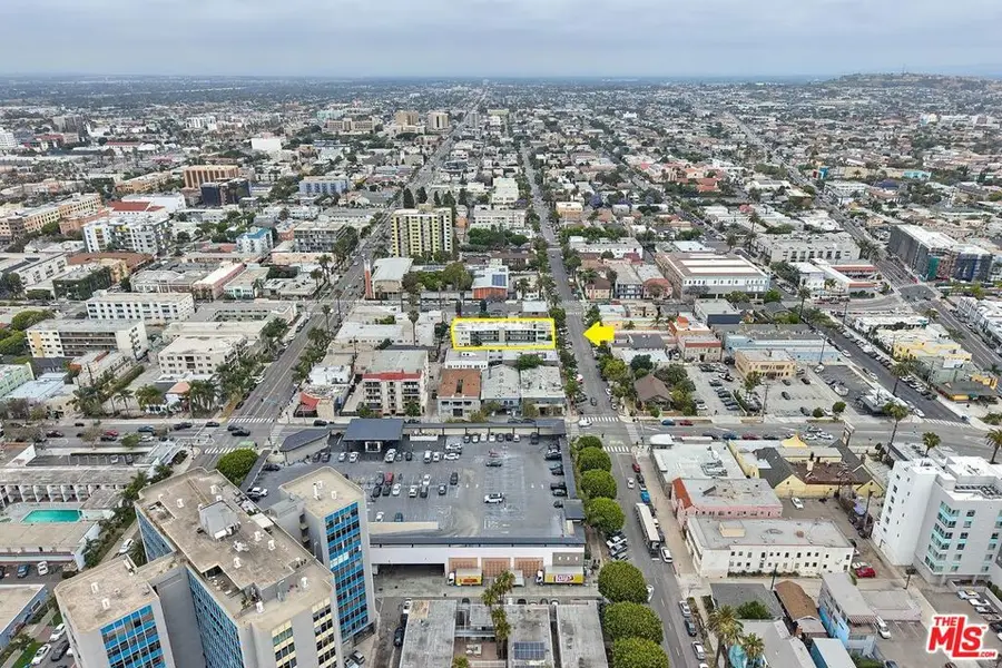 237 Lime Avenue #9, Long Beach, CA 90802 - #2