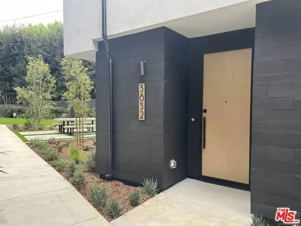 3832 N Emery Way, Los Angeles, CA 90065 - #1