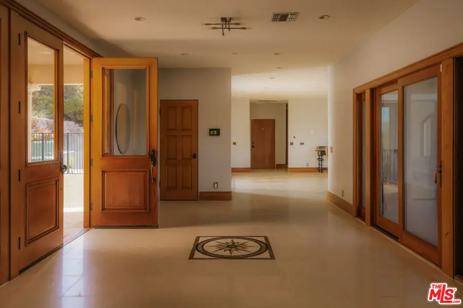 24410 Mulholland Highway, Calabasas, CA 91302 - #2