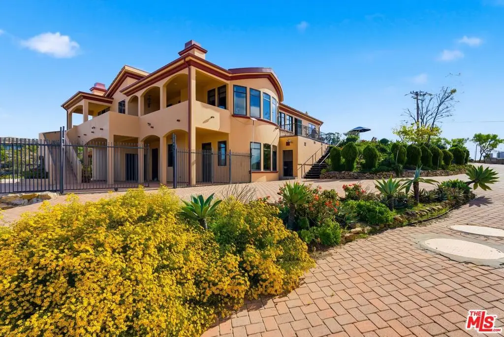 10825 Pacific View Drive, Malibu, CA 90265 - #1