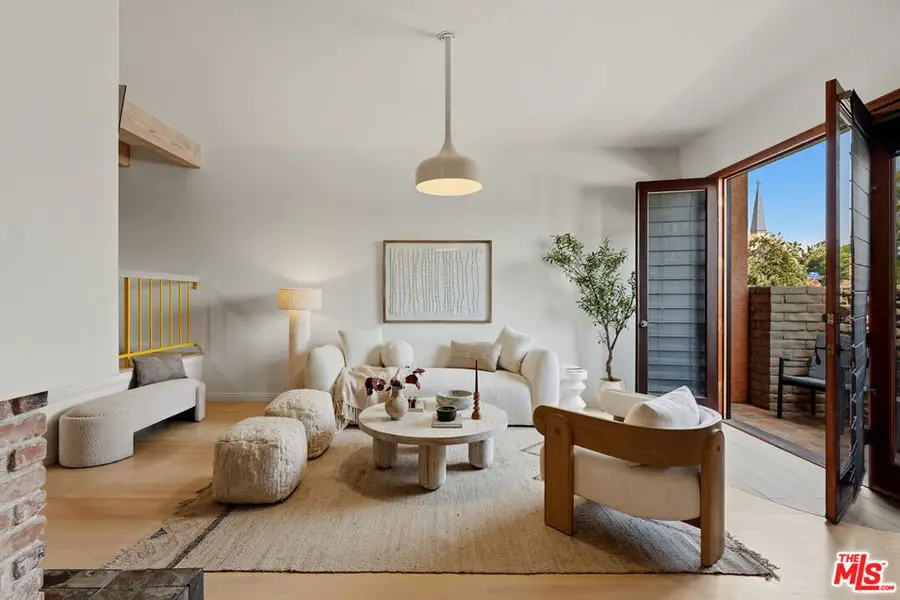 958 18th Street #4, Santa Monica, CA 90403 - #2