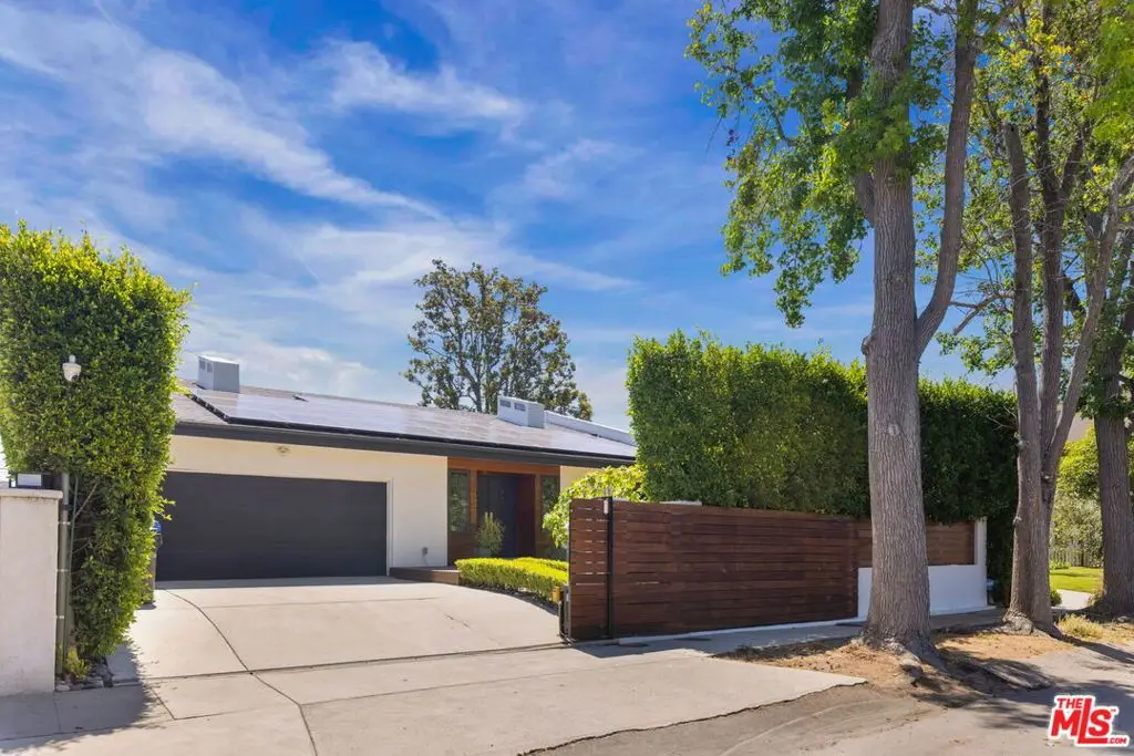 4426 Irvine Avenue, Studio City, CA 91602 - #1