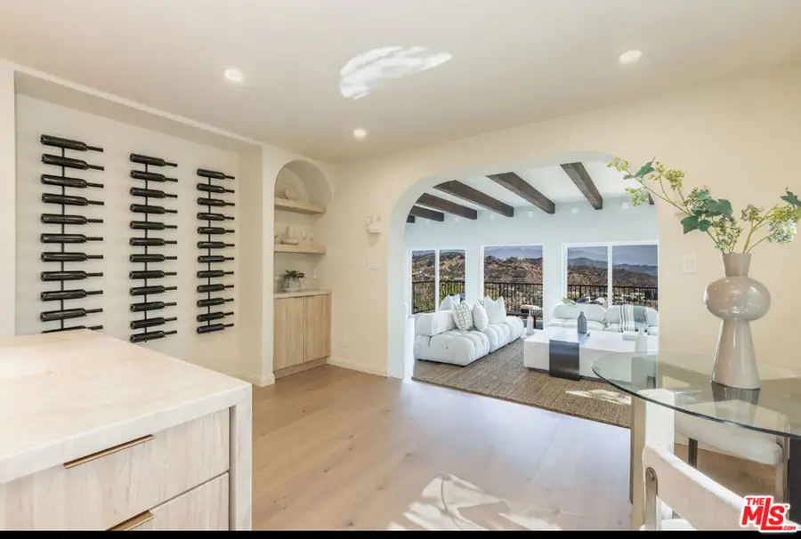 8300 Grand View Drive, Los Angeles, CA 90046 - #3