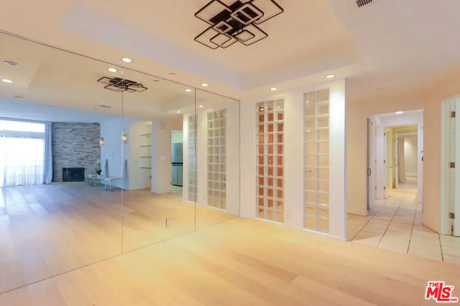 200 N Swall Drive #462, Beverly Hills, CA 90211 - #3