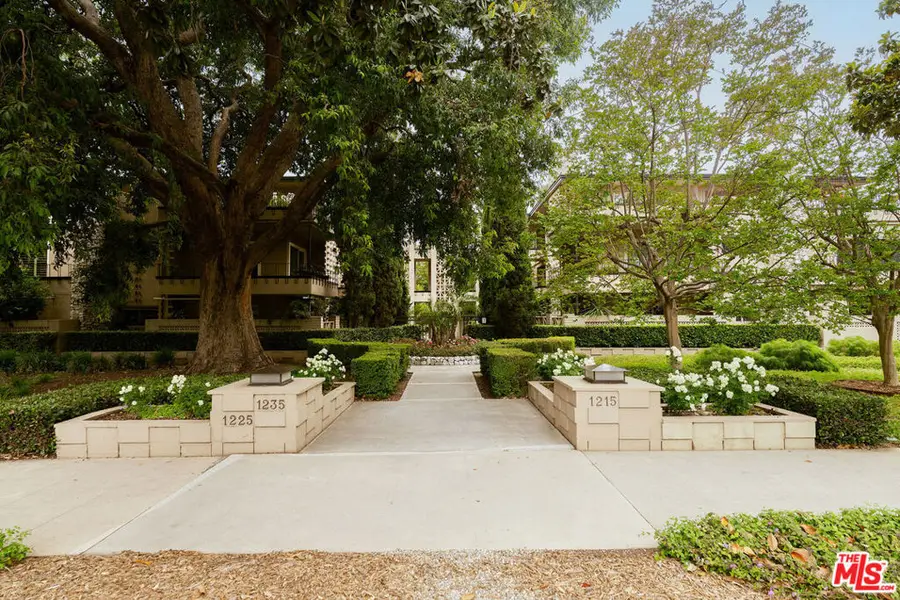 1235 S Orange Grove Boulevard #3, Pasadena, CA 91105 - #2