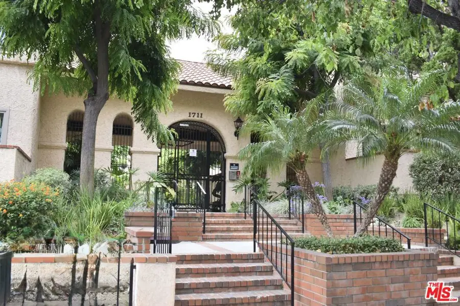1711 Grismer Avenue #63, Burbank, CA 91504 - #2