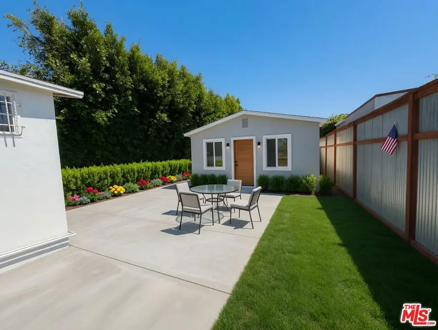 438 W Plymouth Street, Inglewood, CA 90302 - #2