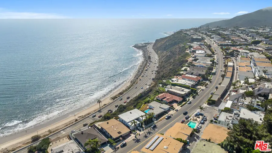 18111 Coastline Drive #1, Malibu, CA 90265 - #2