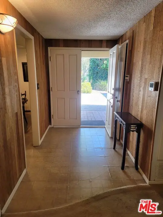 20720 Collins Street, Woodland Hills, CA 91367 - #3