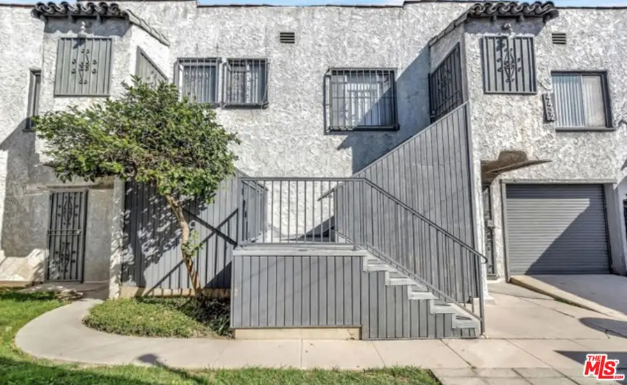 4430 Arlington Avenue, Los Angeles, CA 90043 - #2