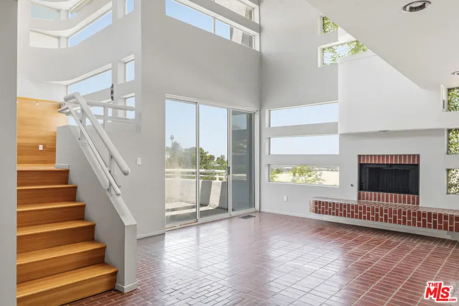 3811 Glenridge Drive, Sherman Oaks, CA 91423 - #3