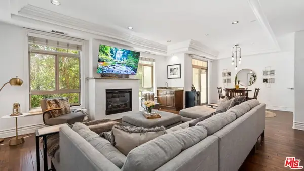 11582 Moorpark Street #104, Studio City, CA 91602