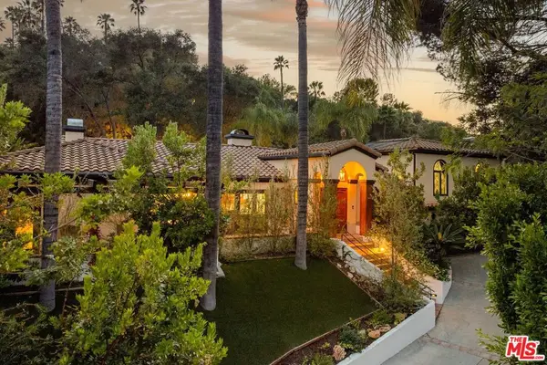 3757 Hayvenhurst Avenue, Encino, CA 91436