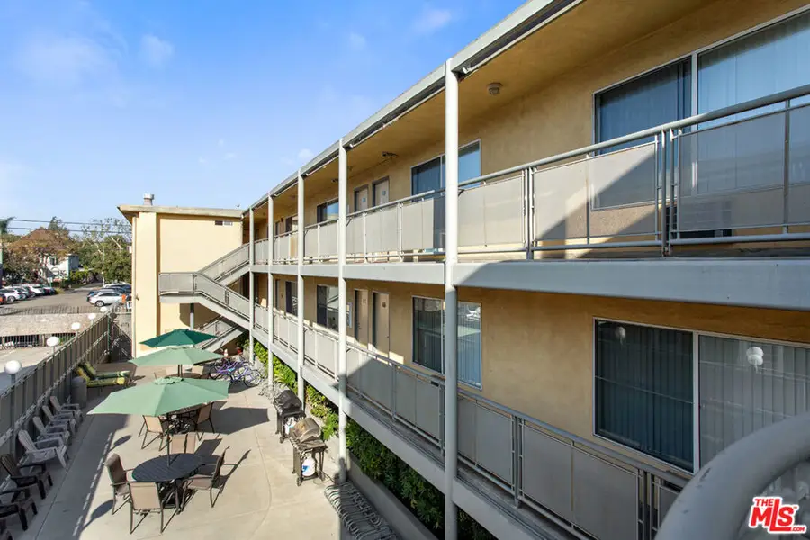 721 W 30th Street, Los Angeles, CA 90007 - #2