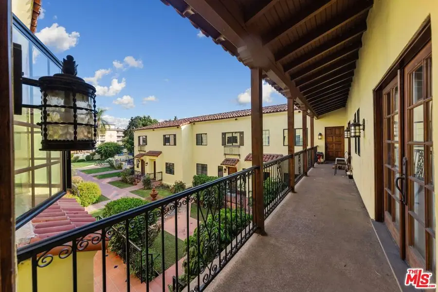 2623 Ellendale Place, Los Angeles, CA 90007 - #2