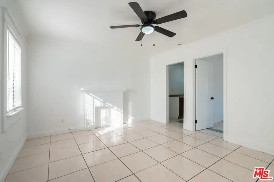 341 E 71st Street, Los Angeles, CA 90003 - #3